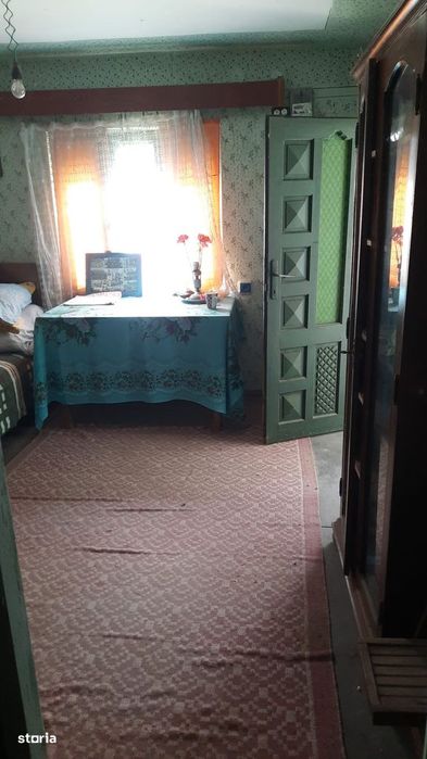Casă cărămidă, P+E, 460 mp, comuna Iancu Jianu-Olt