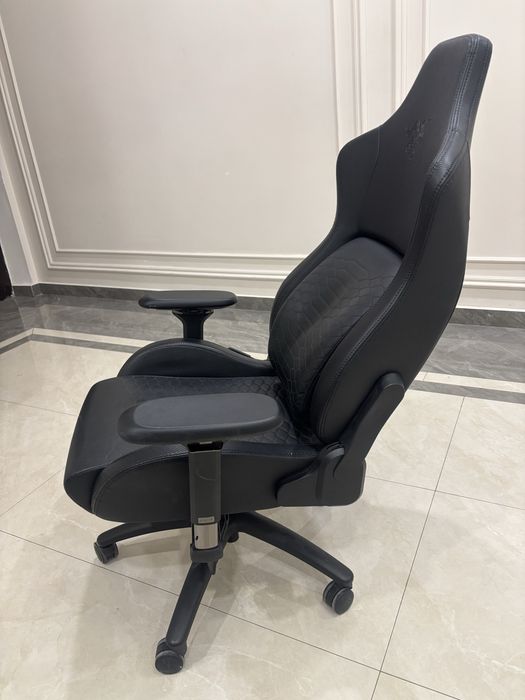 Игровое кресло razer iskur