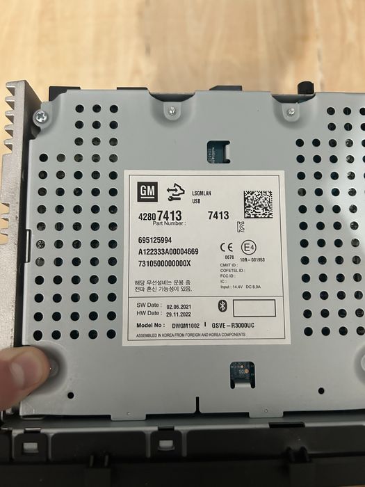 Продам магнитолу на кобальт