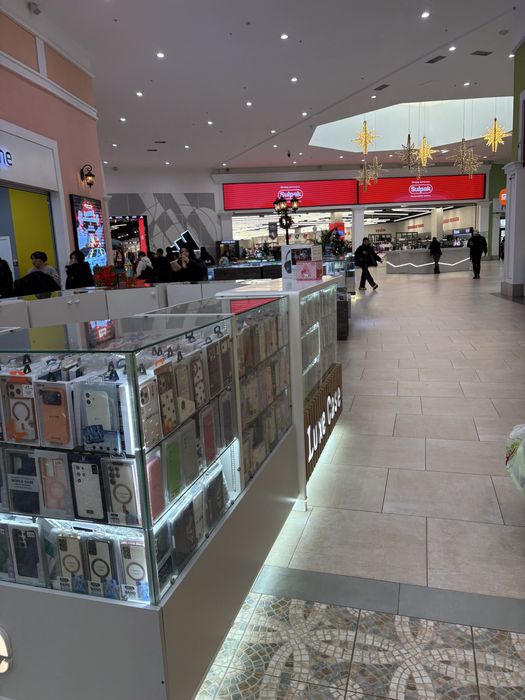 Готовый бинес телефоных аксессуаров ТРЦ МООЛ АПОРТ