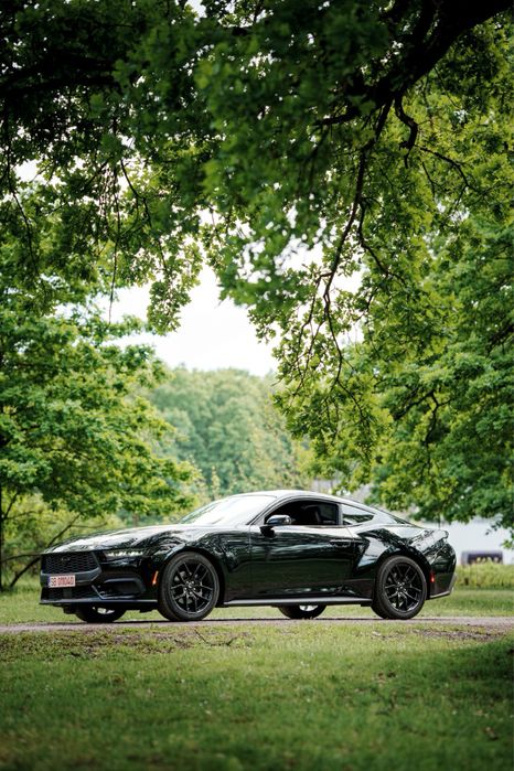 FORD Mustang 2025 — imagine 2