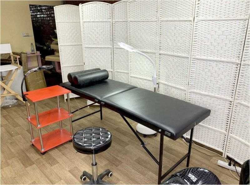 Кушетка чемодан 600000 педикюрный кресло лифт кушетка