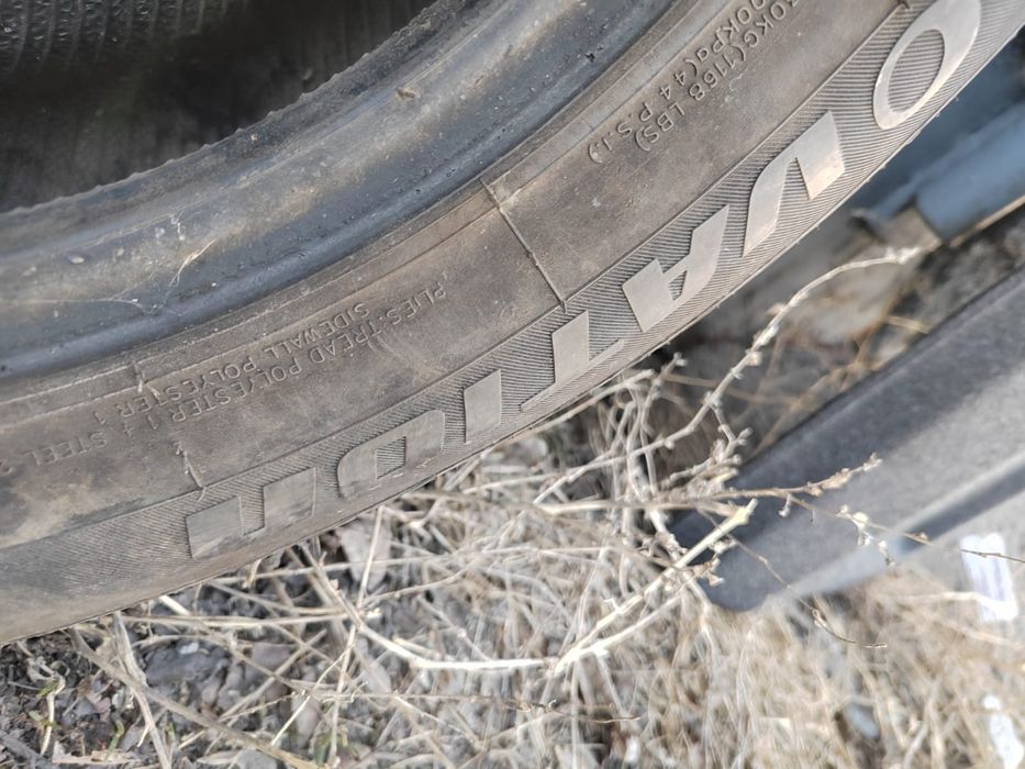 Продам пару летней резины