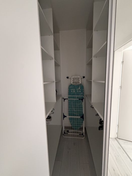 Inchiriez alartament cu 2 camere, Maurer