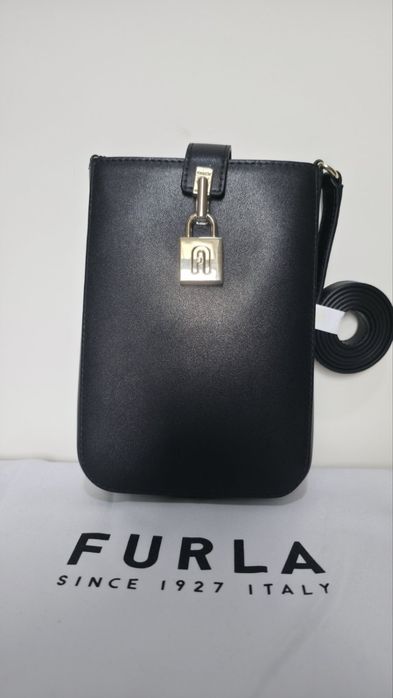 Дамски чанти Furla