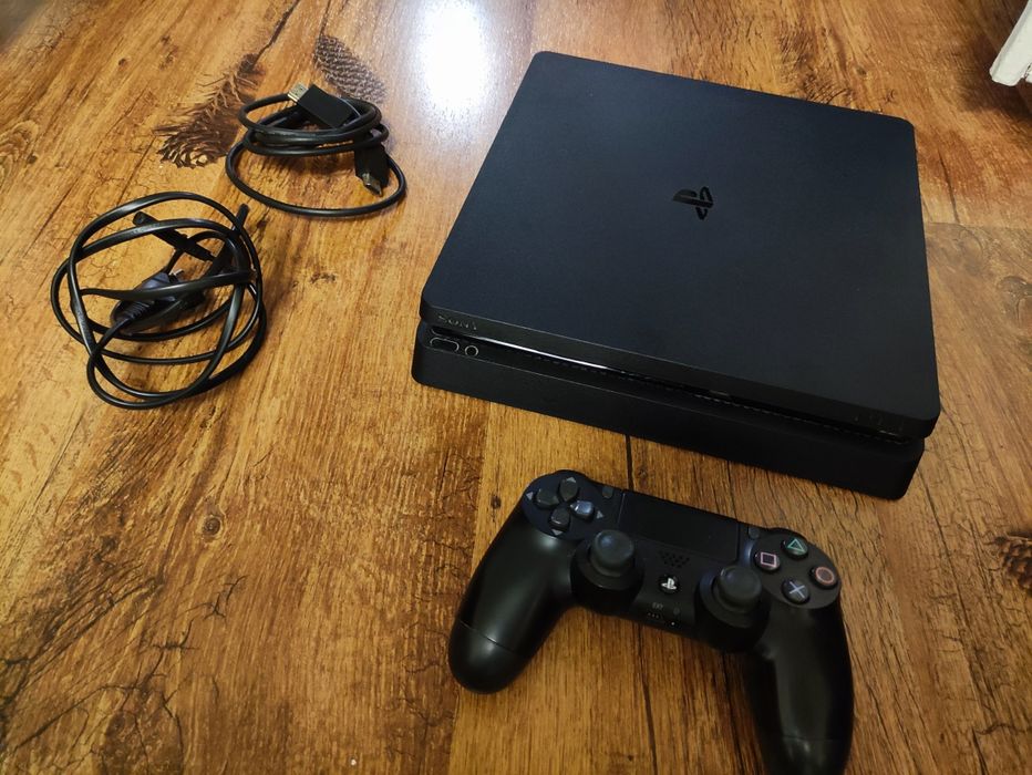 PlayStation 4 Slim ca NOU -  Revizie Completă, Silențioasă