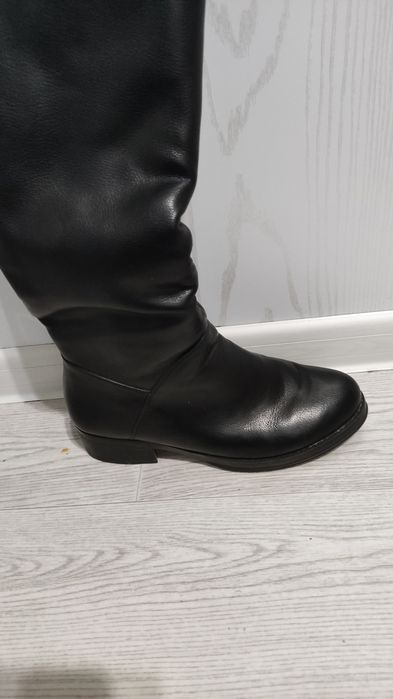 Продается сапоги женские зимние меховые