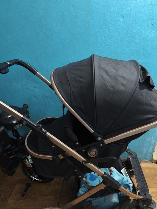 Продам детскую коляску