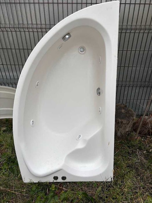 Vând cadă pe colț asimetrica cu hidromasaj