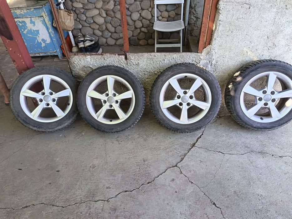 Jante/roti audi 205 55 R16 5x112 Iarna Nokian