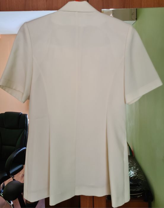 Дамски костюми размер 42