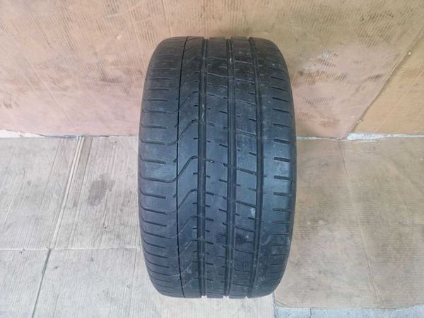 1 Pirelli R20 295/30/ 
лятна гума DOT3115