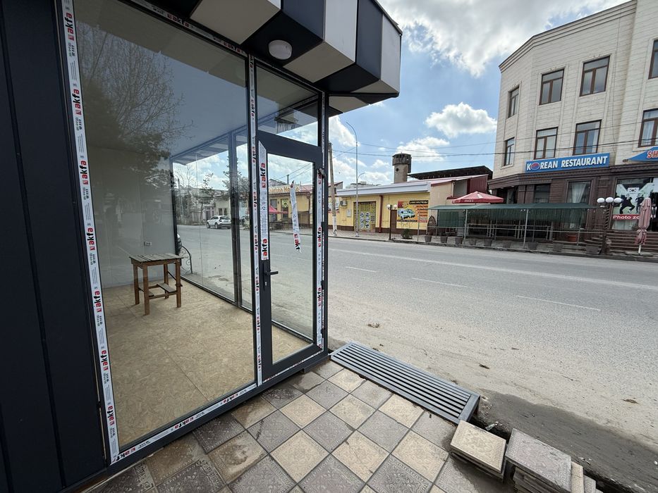 Срочно Юлни устида. Под бизнес жой. 20кв. Таер. Олиб ишлатиш керак.