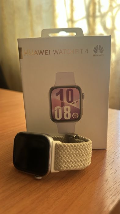 Смарт-часы Huawei Watch Fit 4