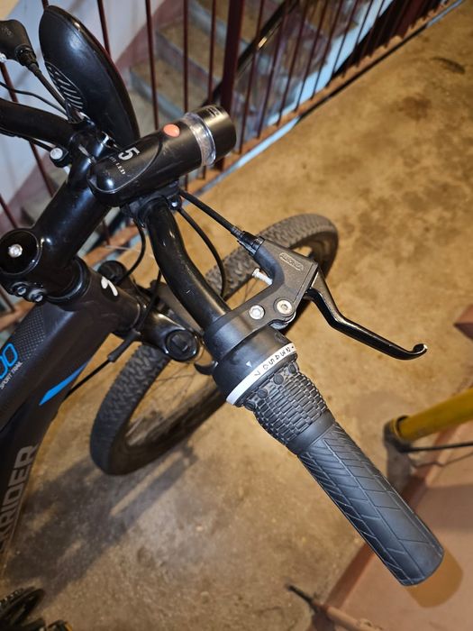 Vând bicicletă Rockrider ST100, roata 27.5