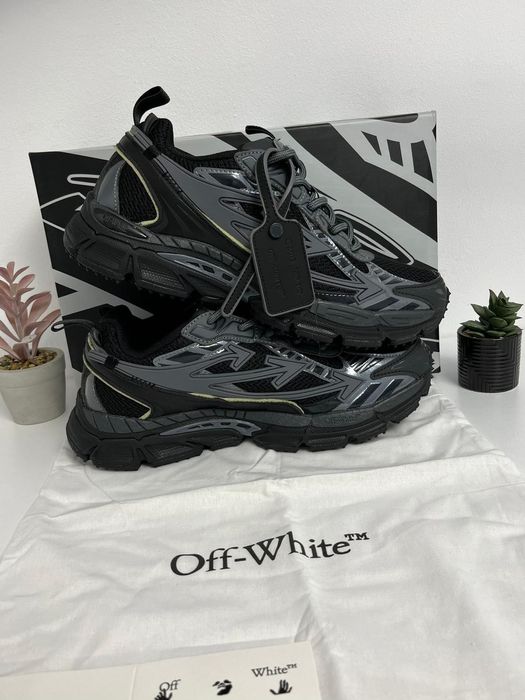 Off white ,,Be right back'' Negri(40,41)(PLATA RAMBURS FARA AVANS Verificare la livrare )