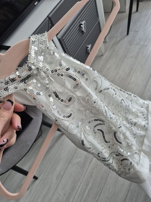 Булчинска рокля, закупена от SHEIN