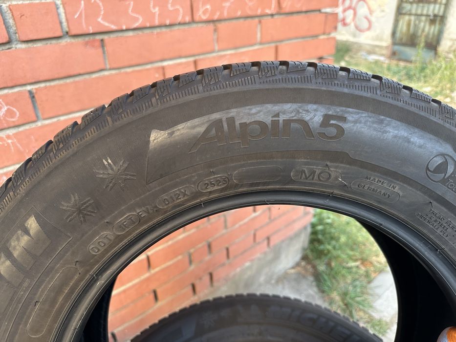 Продавам 4бр. Зимни гуми 205/65/16 Michelin / Мишелин