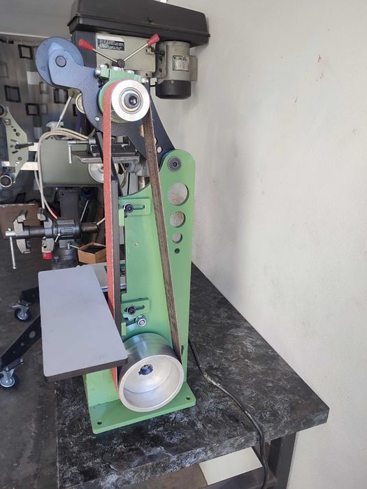 Polizor cu banda Belt grinder