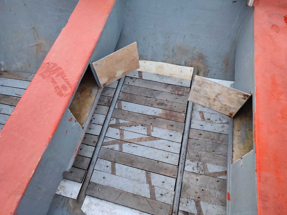 Barca inalta - pentru mare sau dunare