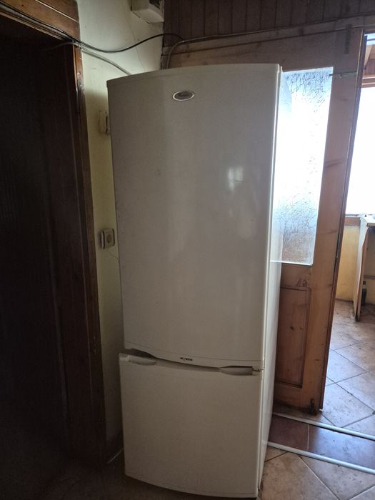 Покъщнина и мебели