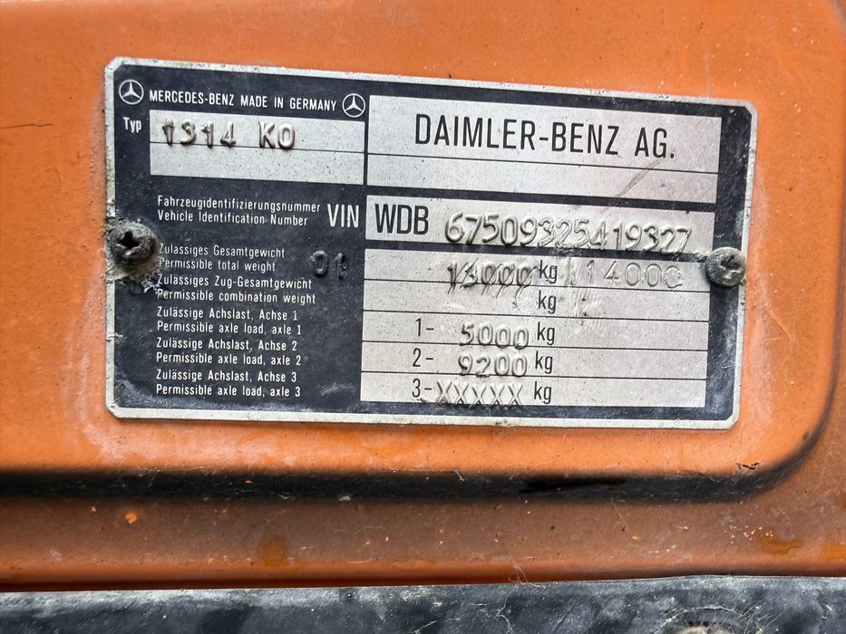 Камион Мерцедес 1314 125кс 6000куб 1991г на части