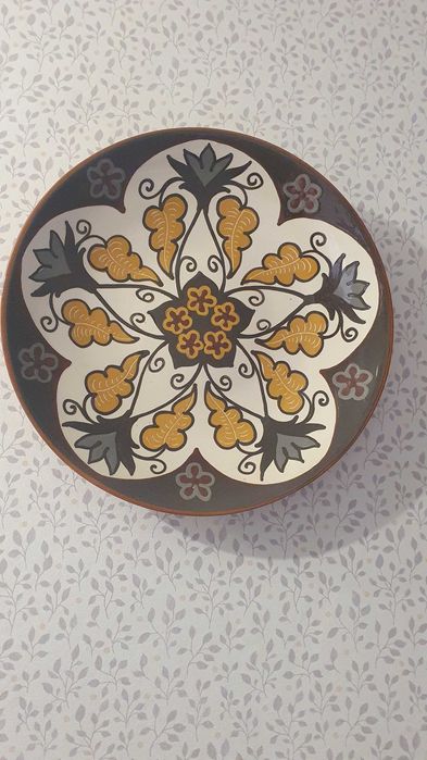 продам  декоративные тарелки. на стену