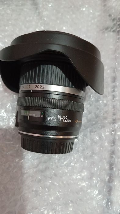 Obiective Canon aproape noi in stare foarte buna