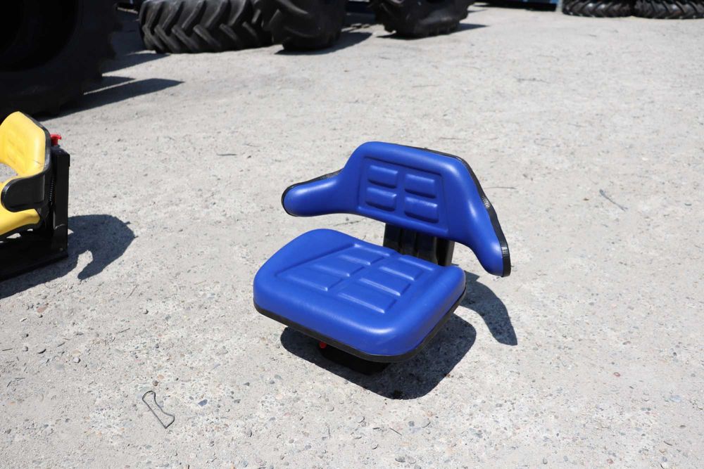 Scaun tractor albastru reglaj triplu cu amortizor UTB U-445