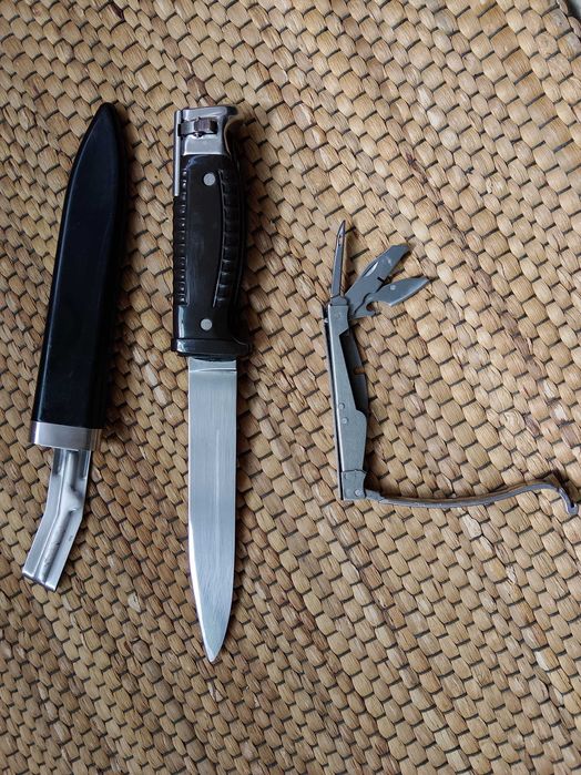 военен нож с кания