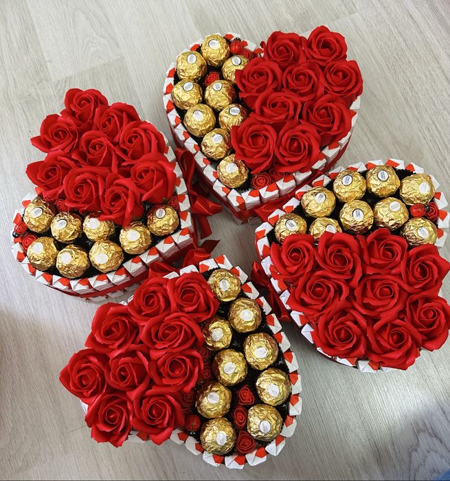 Aranjament dulciuri si trandafiri de sapun