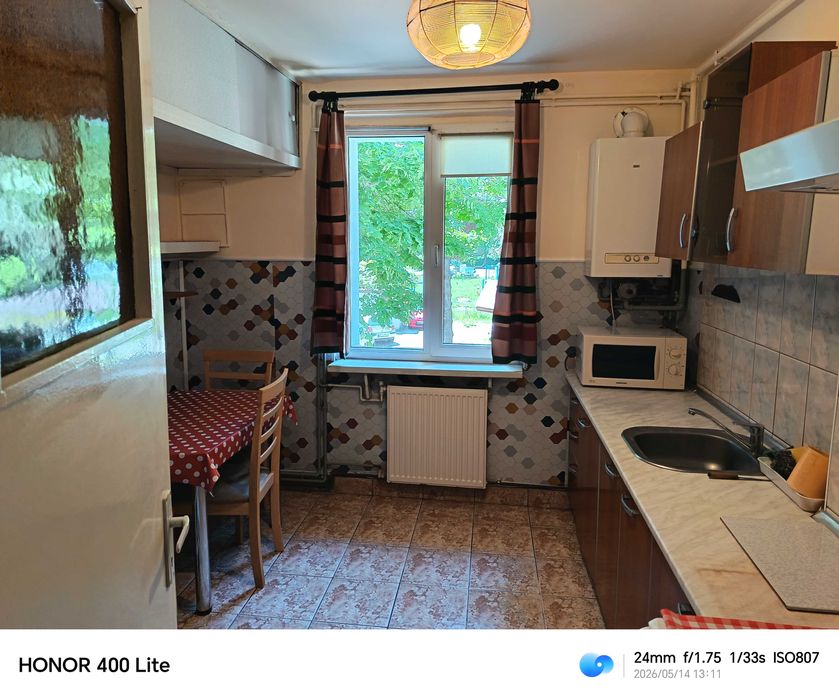 inchiriez apartament cu 2 camere Tg. Mures str.Libertatii,mobilat si utilat