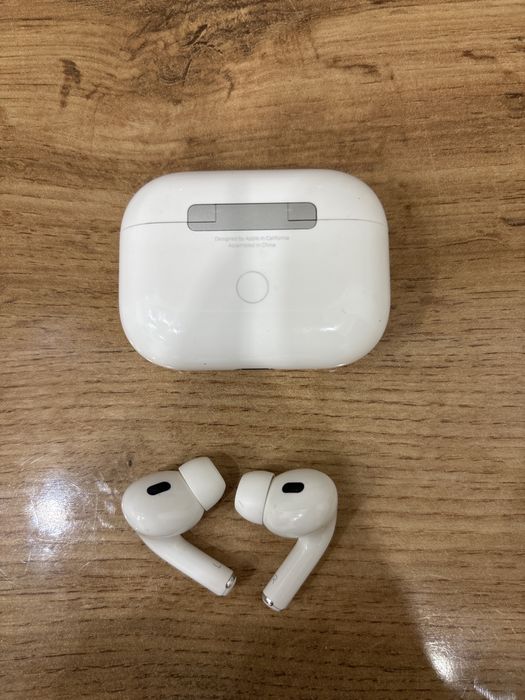 Продам Airpods PRO оригинал.