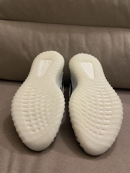 Adidas Yeezy boost 350 v2 Zebra
