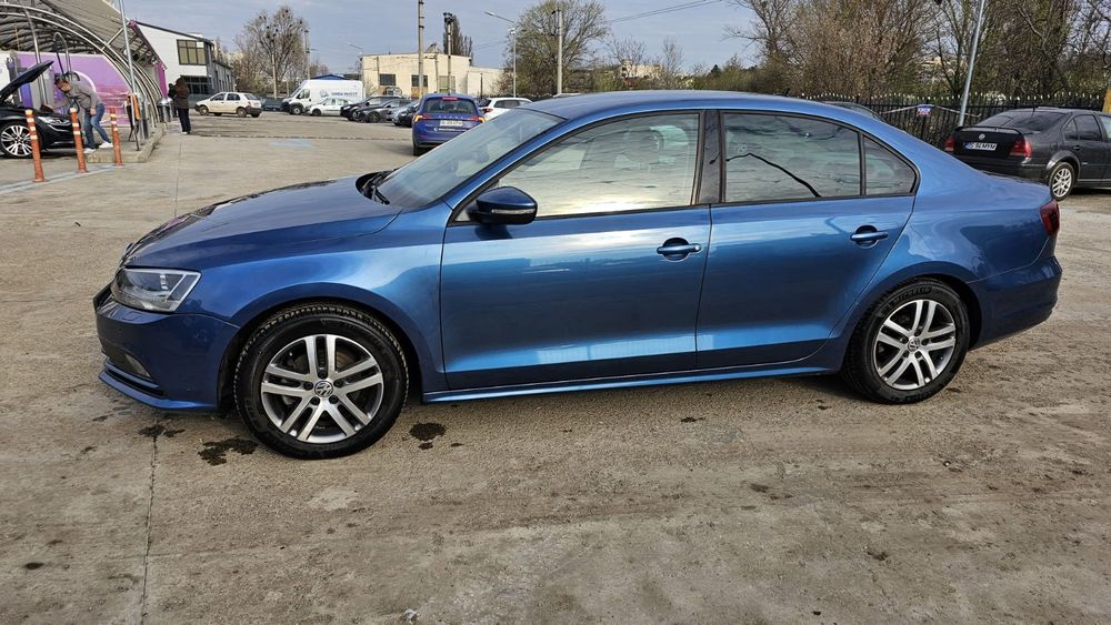Volkswagen Jetta 1.2 Tsi 105 Cp – Full Option