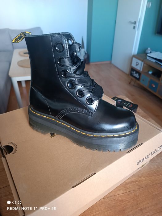 Обувки Dr. Martens