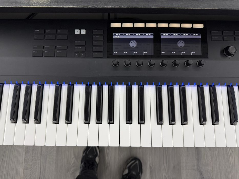 Clapa midi NI Komplete Kontrol S61 mk2