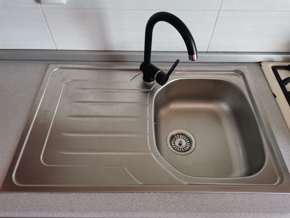 Baterie neagra  bucatarie