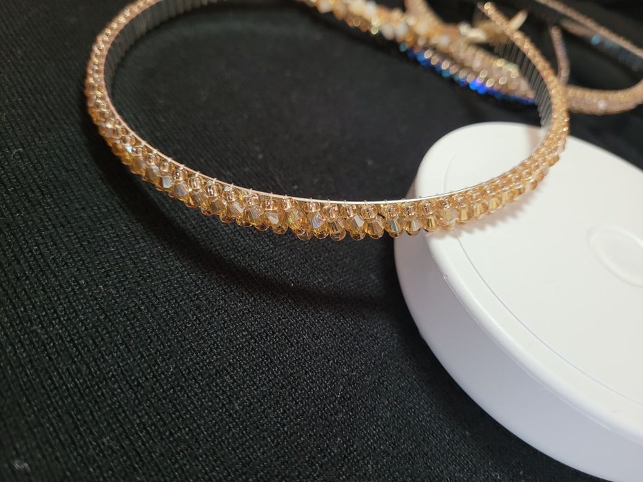 Диадеми за коса.