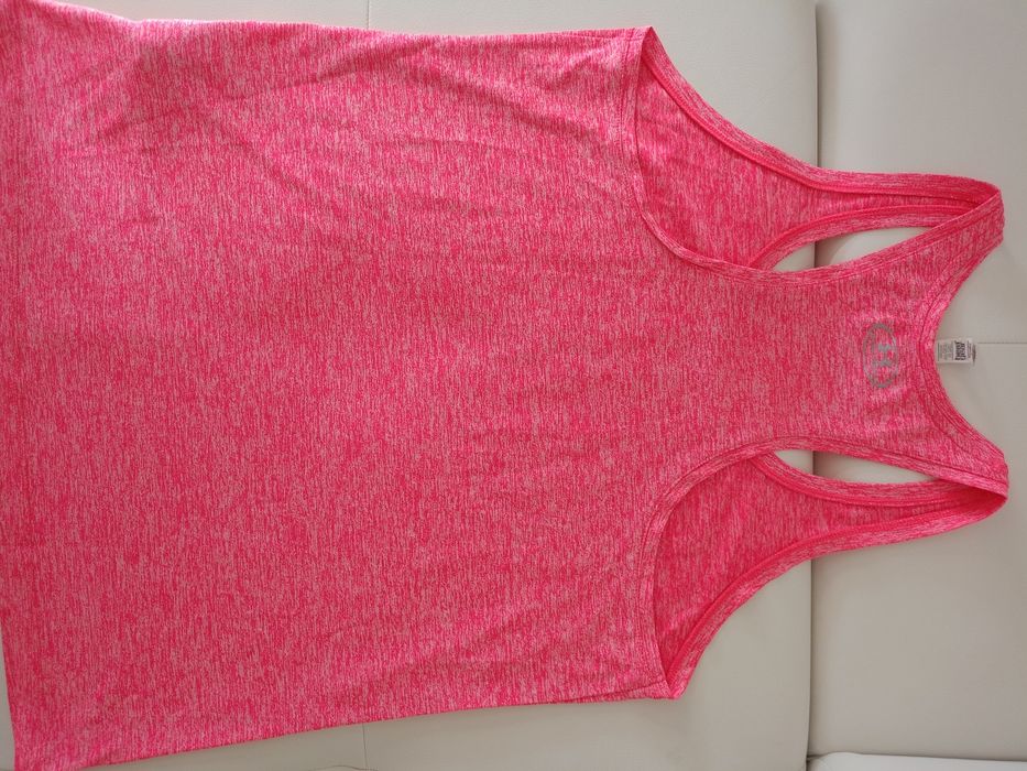 Vând maieu dama sport fashion,produs de calitate,nou,mărimea M.