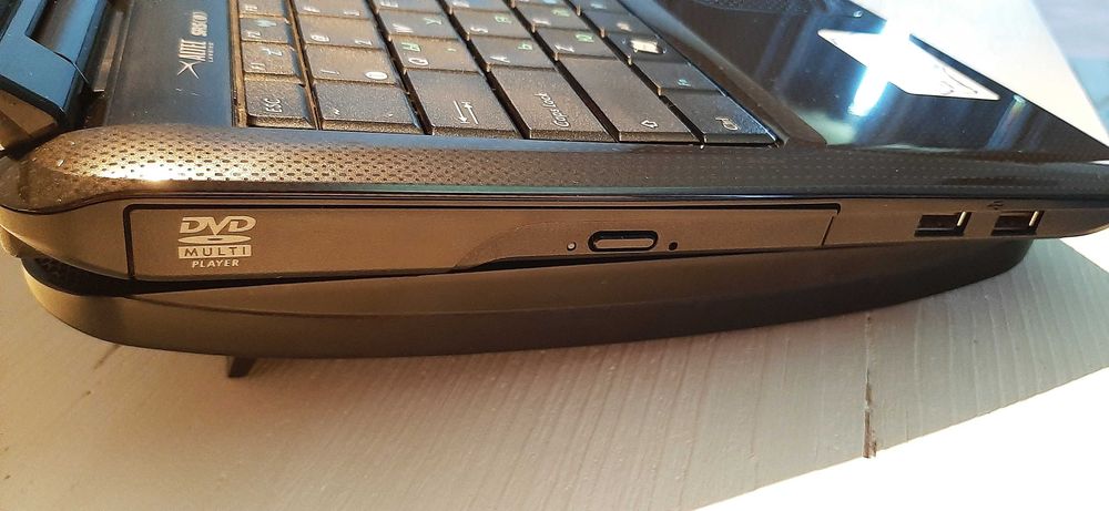 ASUS K50ID (Core 2 Duo / NVIDIA GT 320M / 500GB) + Оригинално зарядно