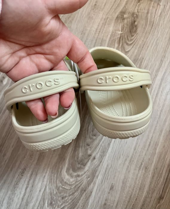 Papuci Crocs mar 37