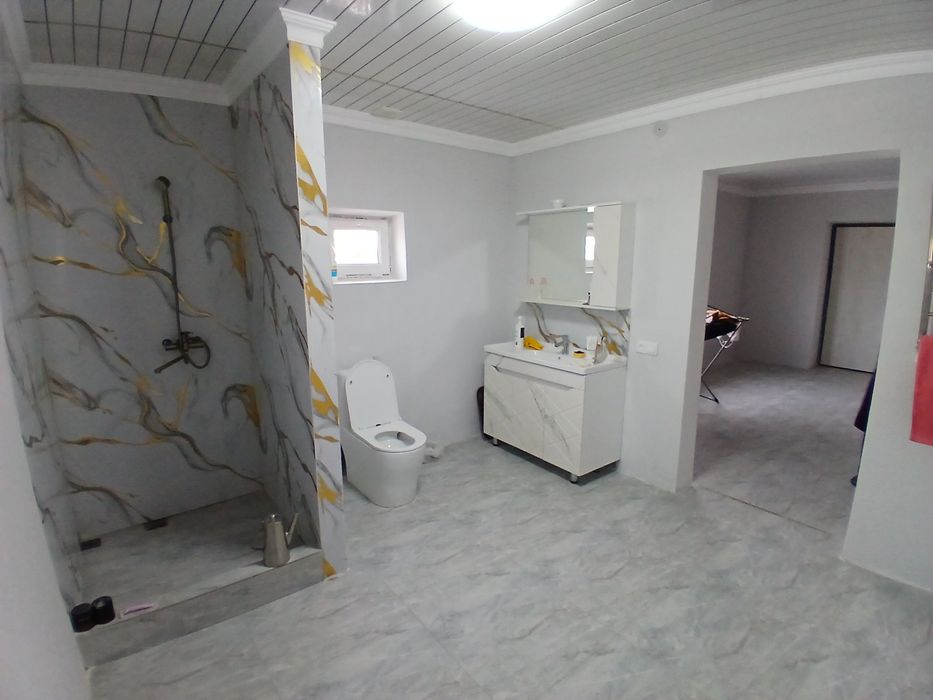 Продаем дом с участком