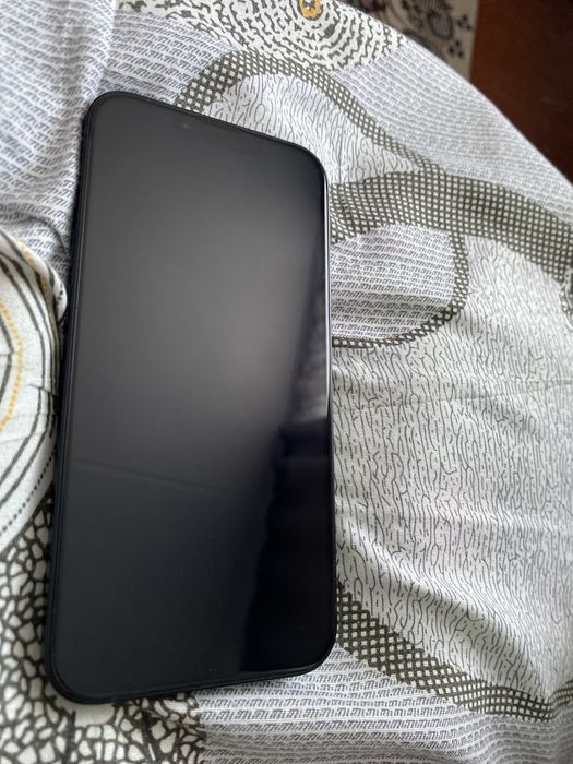 Айфон 13 в отличном состоянии