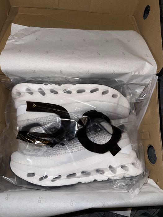 Новые кроссовки On