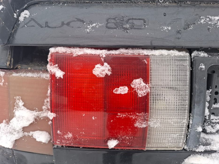 Продам Ауди 80 б3 по запчастям