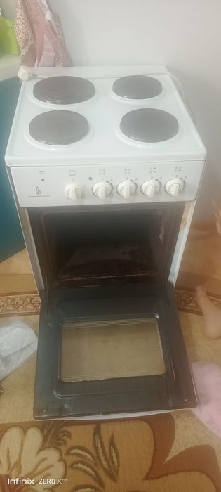 Продам электро плиту