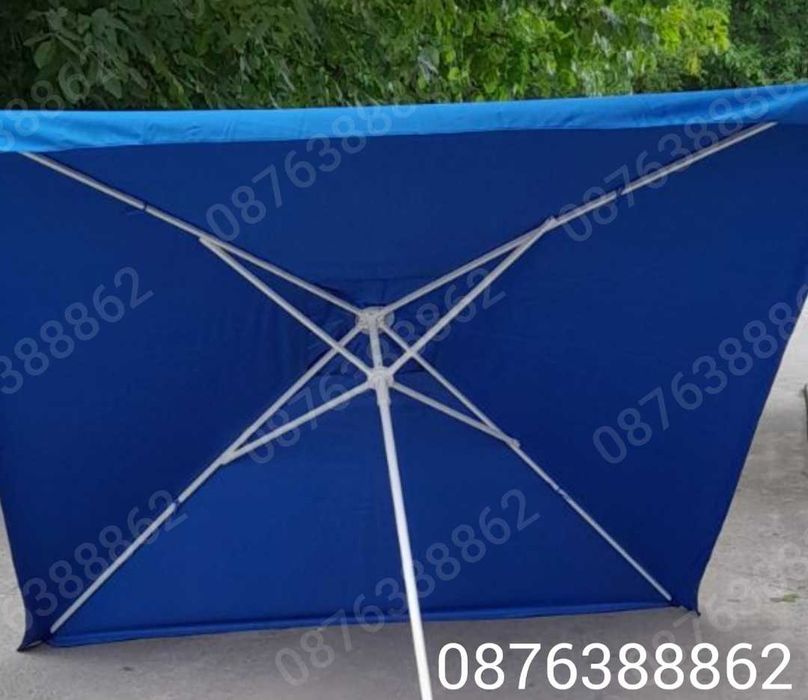 Голям квадратен чадър 230см.х230см., с клапа за стабилност при вятър