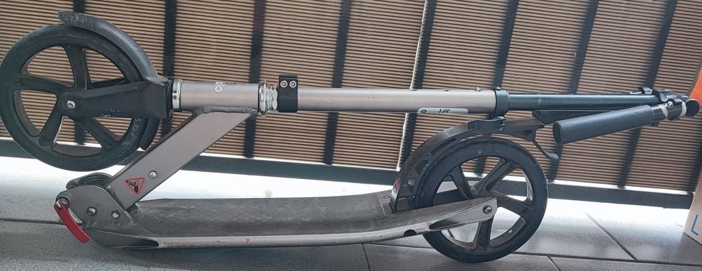 Trotinetă Oxelo Town 5 Grey XL - Pliabilă și Compactă