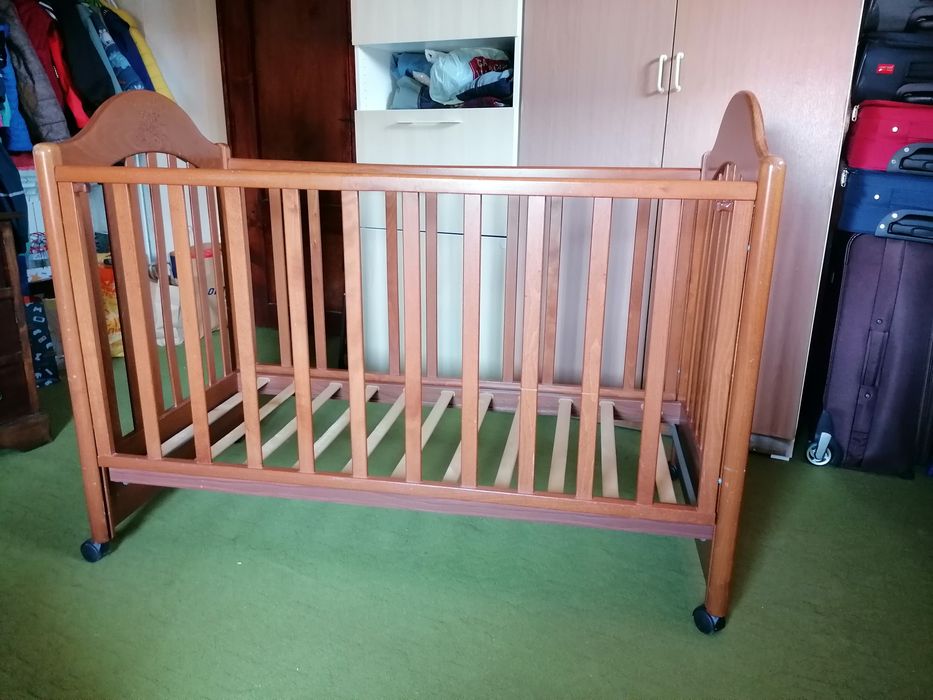 Детска кошара, креватче от масив дъб